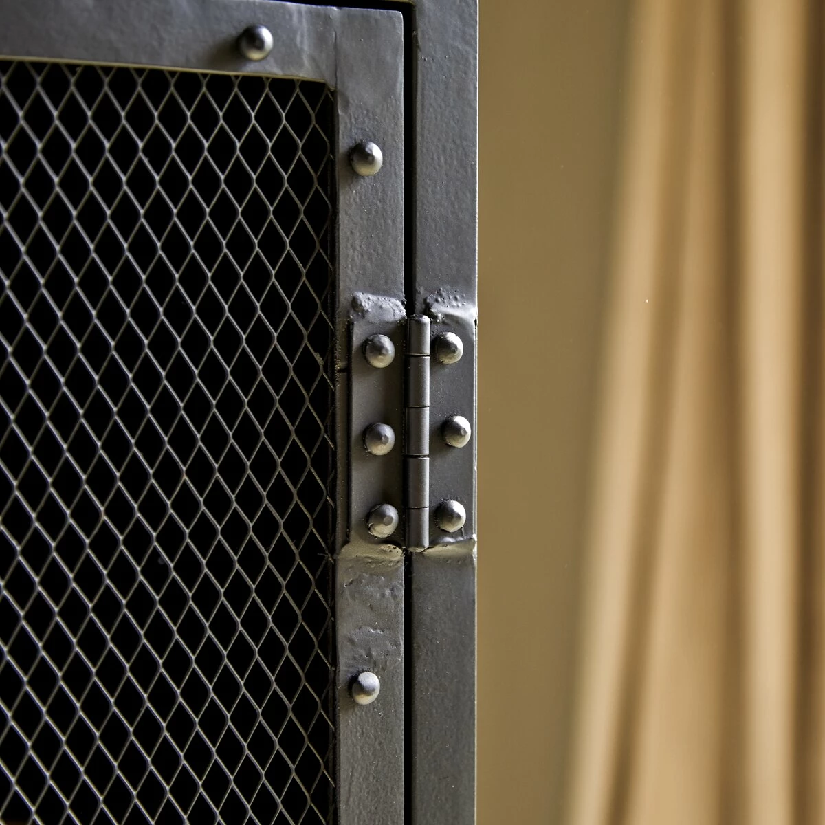 Alma Metal Mesh Column Ref. 3451 5 Alma Metal Mesh Column Ref. 3451 - Image 3