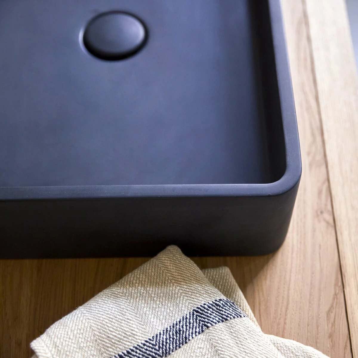 Iris Black Terrazzo Washbasin Ref. 6063 6 Iris Black Terrazzo Washbasin Ref. 6063 - Image 4