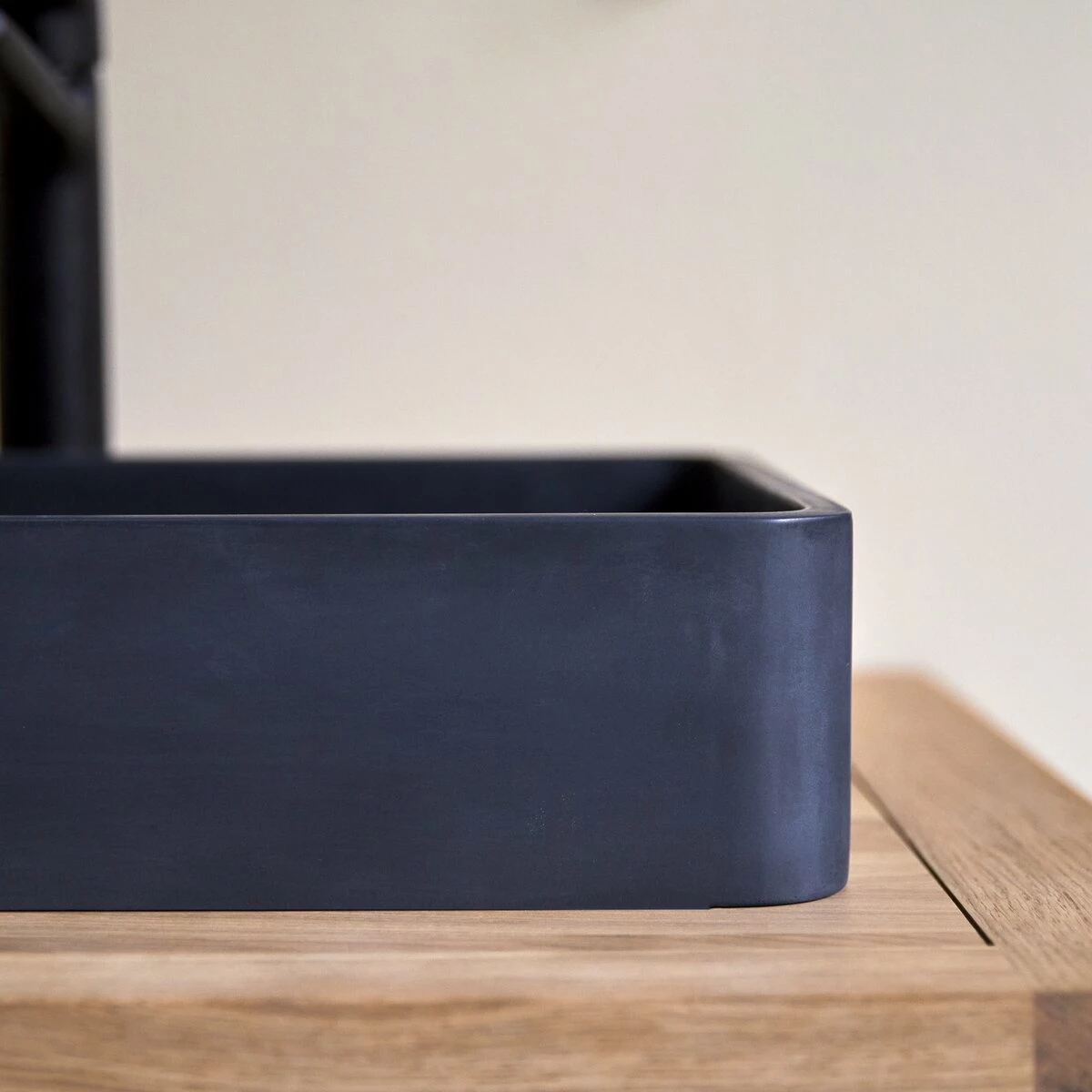 Iris Black Terrazzo Washbasin Ref. 6063 7 Iris Black Terrazzo Washbasin Ref. 6063 - Image 5