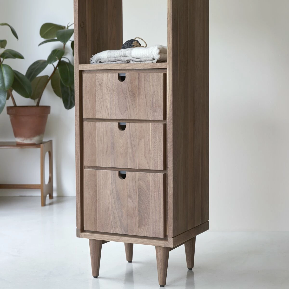 Jonàk Solid Walnut Column Ref. 3932 7 Jonàk Solid Walnut Column Ref. 3932 - Image 6