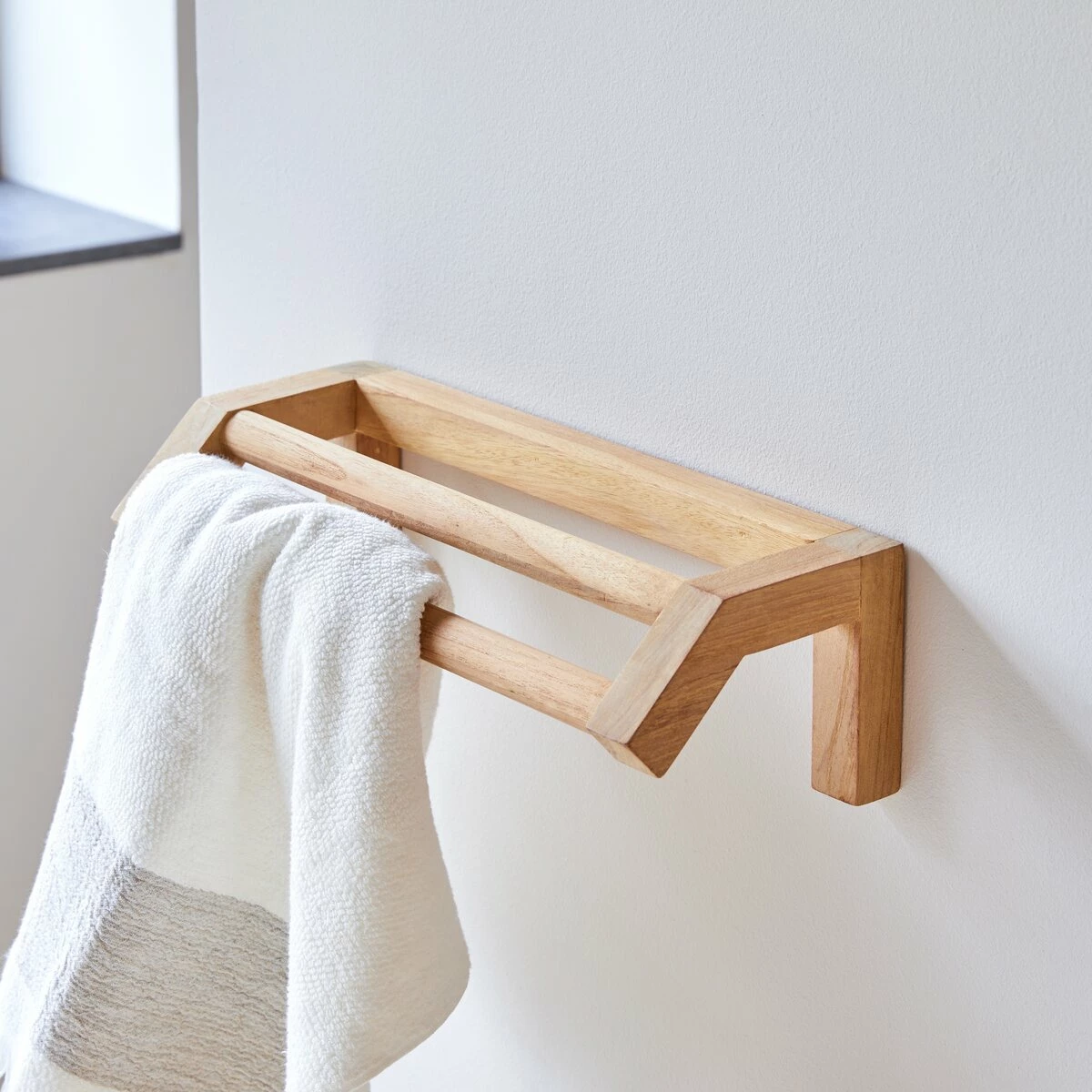 Kayu Solid Teak Wall-mounted Towel Rack Ref. 1726 4 Kayu Solid Teak Wall-mounted Towel Rack Ref. 1726 - Image 2
