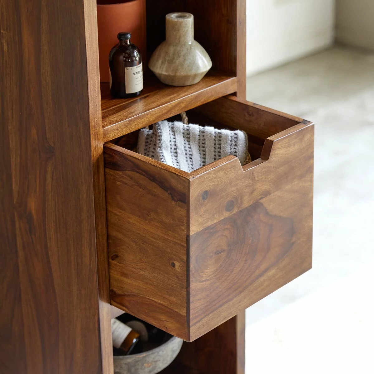 Kwarto Solid Sheesham Column Ref. 1835 4 Kwarto Solid Sheesham Column Ref. 1835 - Image 2