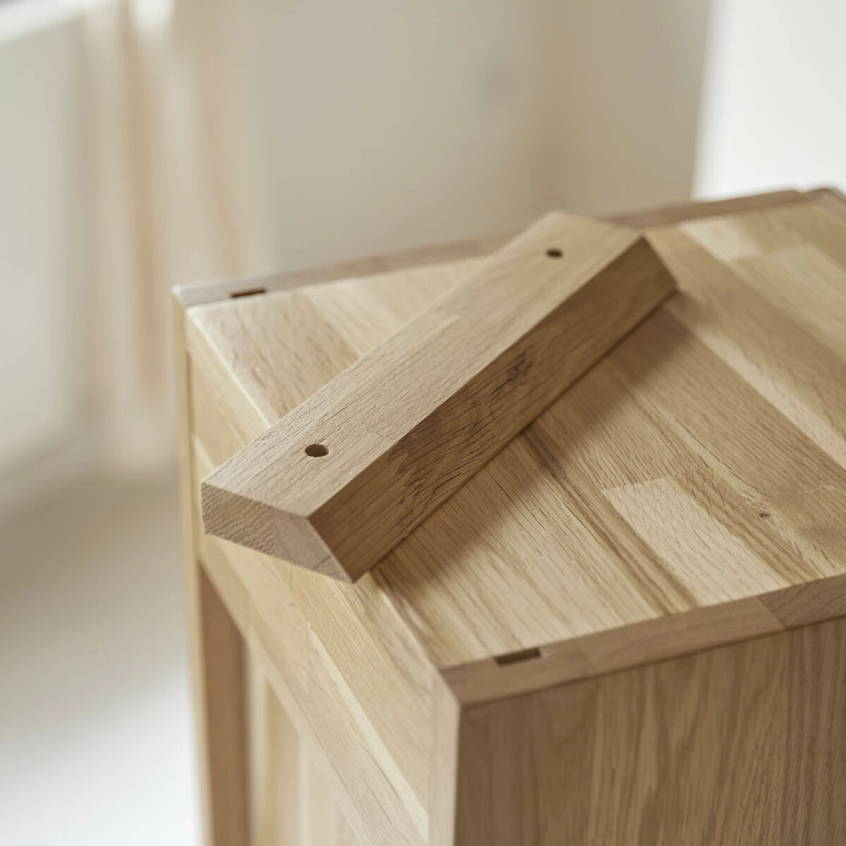 Line Solid Oak Tall Cabinet With Mirror Ref. 6405 7 Line Solid Oak Tall Cabinet With Mirror Ref. 6405 - Image 5