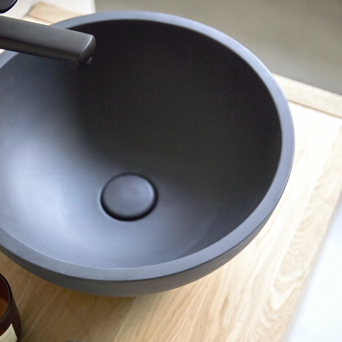 Micha Round Black Terrazzo Washbasin Ref. 6104 6 Micha Round Black Terrazzo Washbasin Ref. 6104 - Image 4