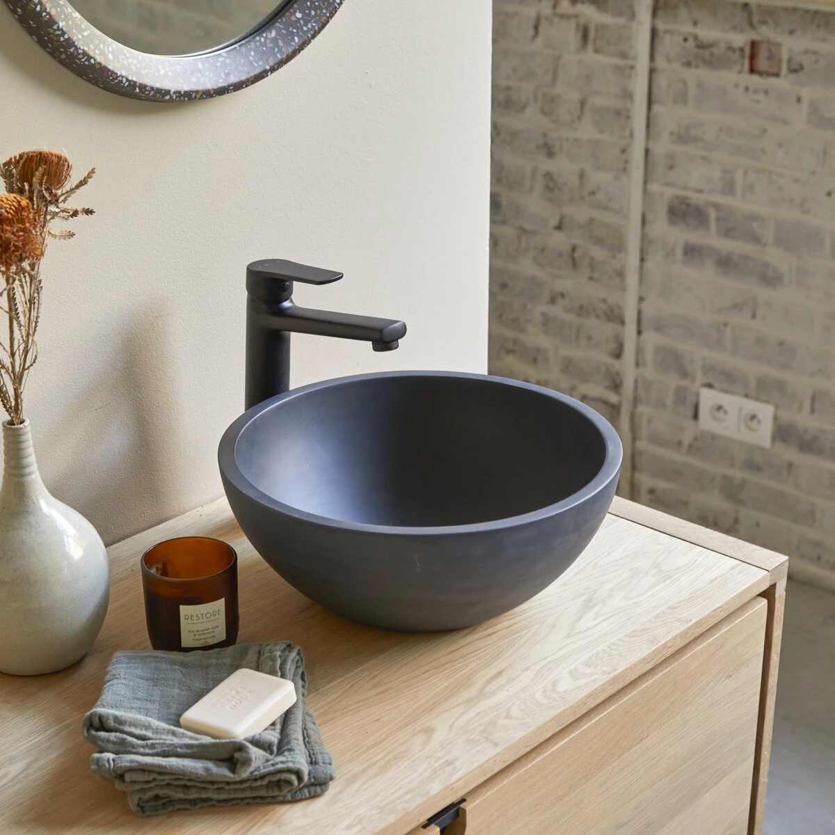 Micha Round Black Terrazzo Washbasin Ref. 6104 3 Micha Round Black Terrazzo Washbasin Ref. 6104